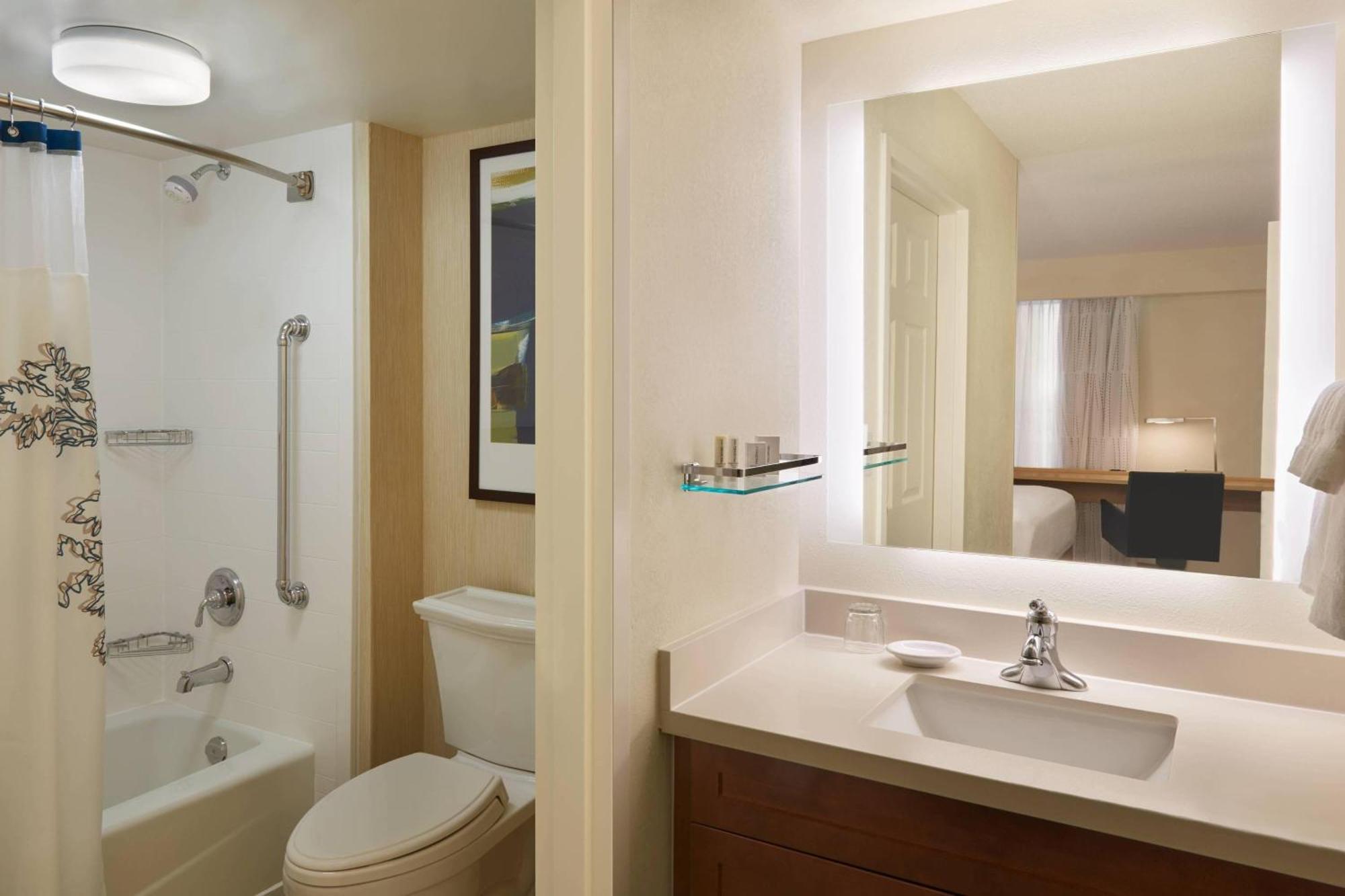 Residence Inn By Marriott Toronto Airport Exteriör bild